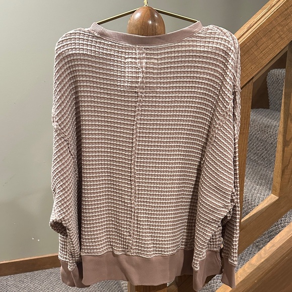 American Eagle Outfitters Cream Waffle Knit Sweater - Picture 3 of 3